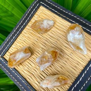 1 piece • small Citrine chunk
